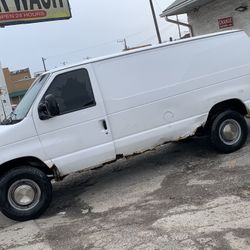 2000 Ford E-350