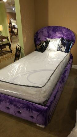Twin bed with new matt