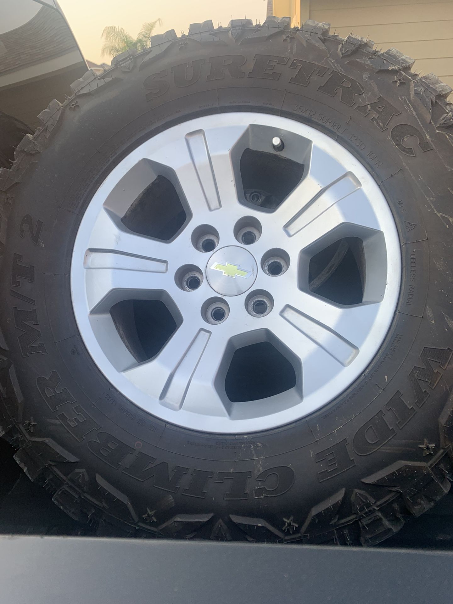 Chevrolet 18 Inch Wheels On 35 Mt Tires