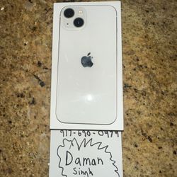 iPhone 13 Carrier Unlocked 128gb White