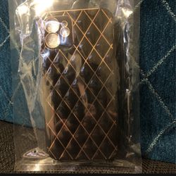 iPhone 12 Fancy Black & Gold Case 