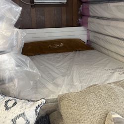 Platform bed with mattress for 999