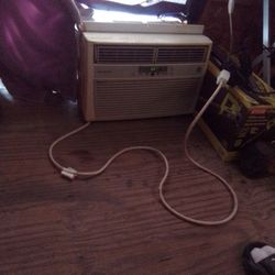 Frigidaire Window Air Conditioner