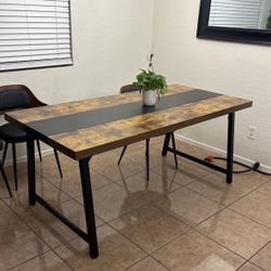 Dinner Table. New!