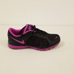 NIKE WOMEN'S 7.5 ATHLETIC SHOES