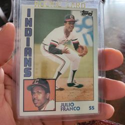 Cleveland Indians Julio Franco 1984 Topps Rookie Baseball Card 