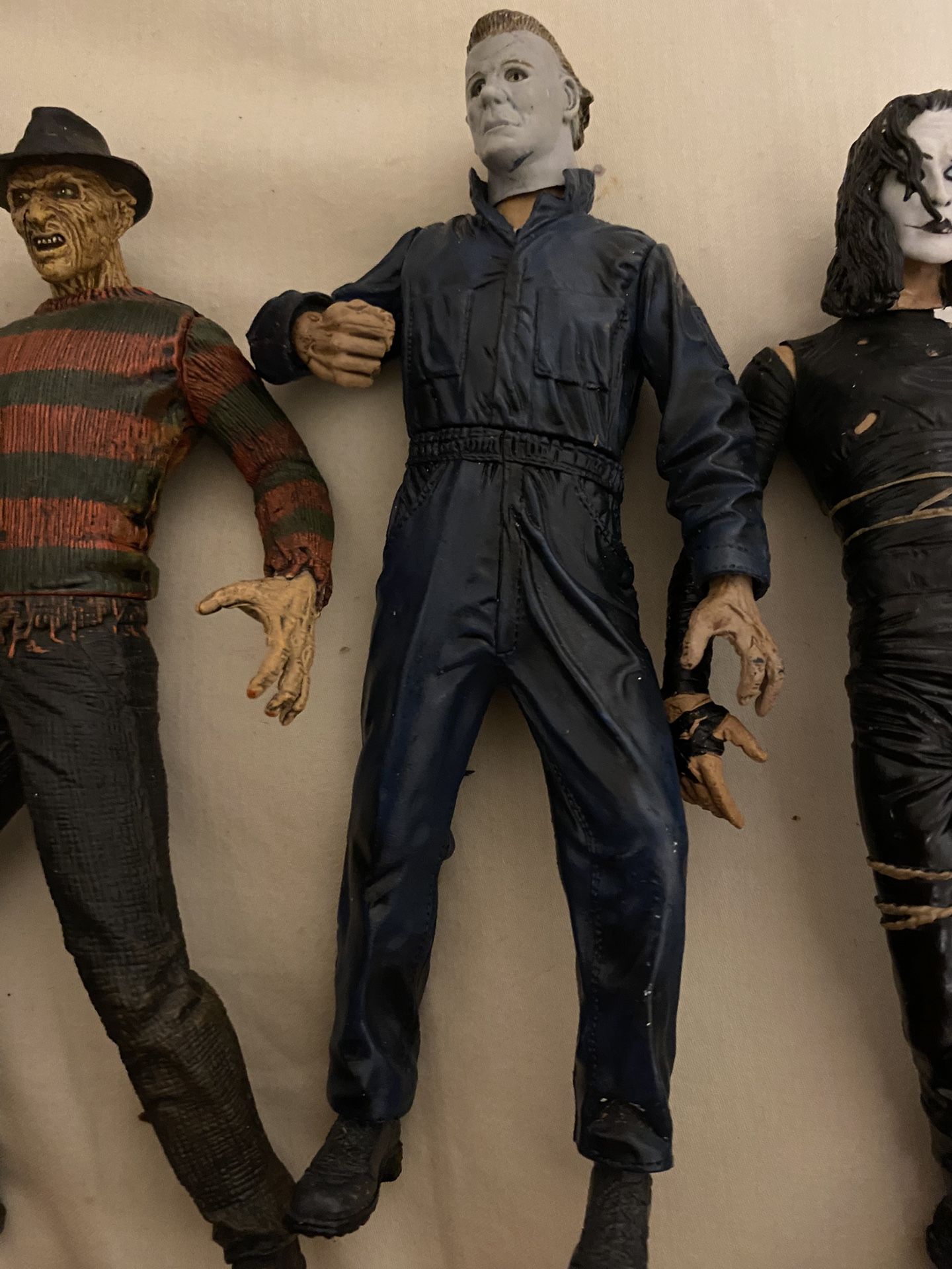 Action Figures 
