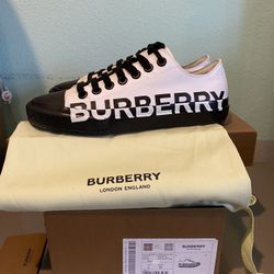 Burberry Sneakers 