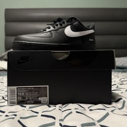 Supreme Nike Air Force Size 10.5