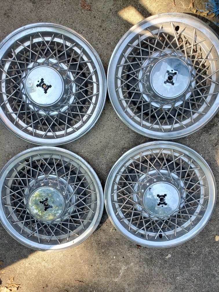 Oldsmobile Spoked Wheel Covers/OEM 80's