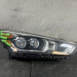 2017-2018-2019 HYUNDAI IONIQ PHEV RIGHT HEADLIGHT OEM USED
