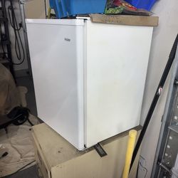 Small Dorm Refrigerator