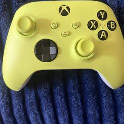 Electric Volt xbox Wireless Controller