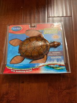 Swim Ways 2004 Rainbow Reef Turtle Realistic Swimming Action Pool Toy New 17009