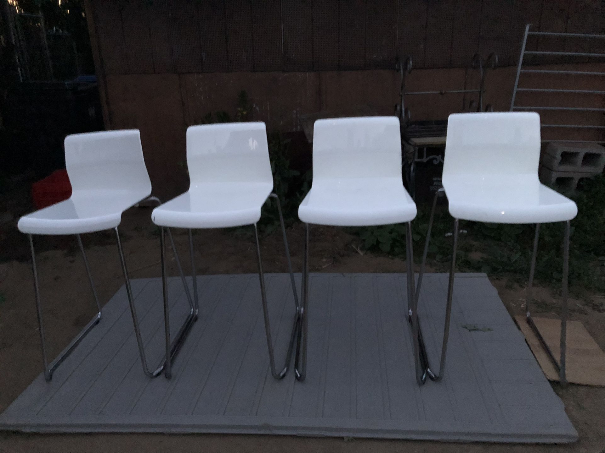 4 White High Stool Chairs 