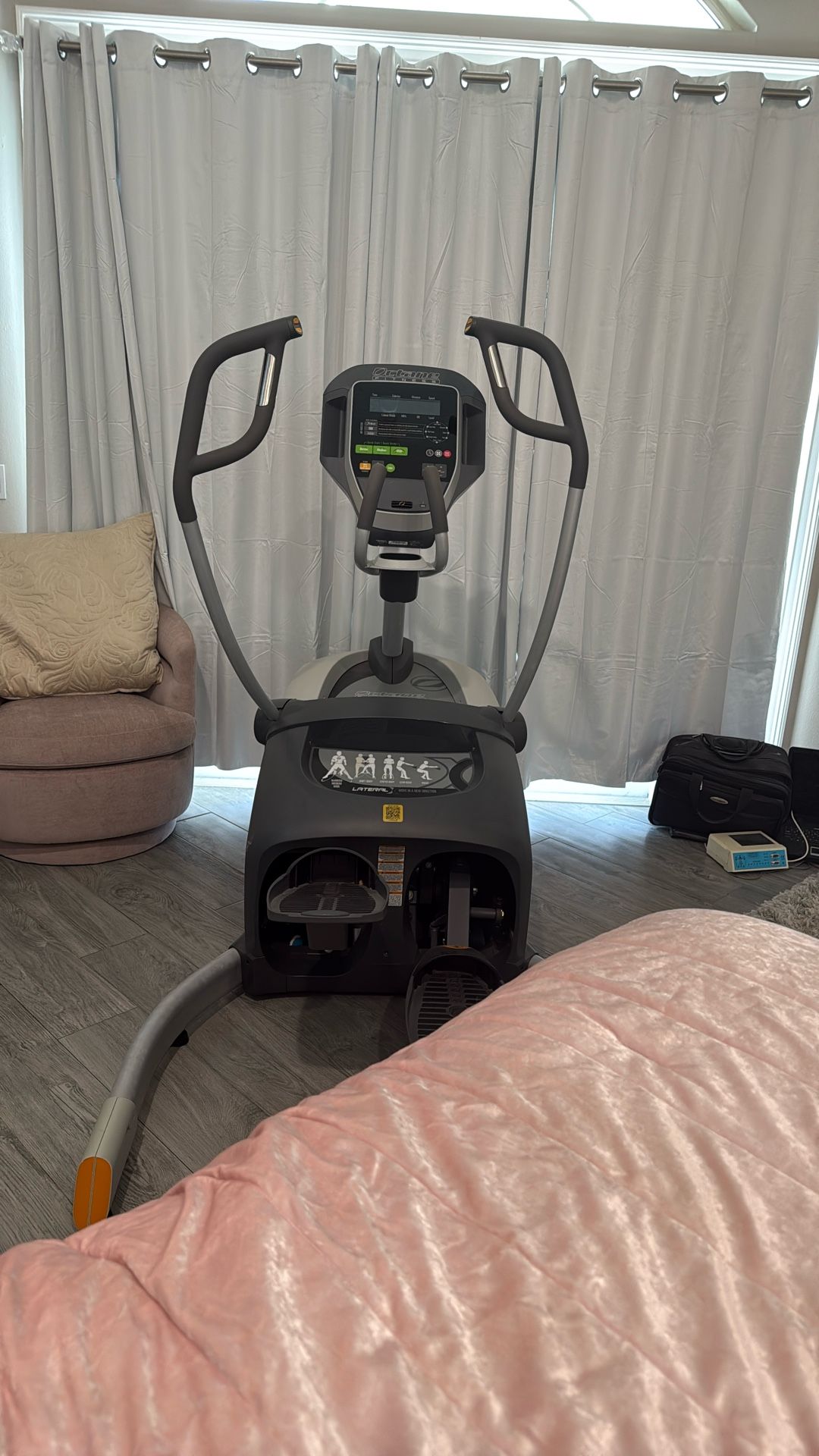 Commercial Gym Lateral Octane