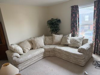 Style-Line Furniture Large Cream Floral Sectional Sofa