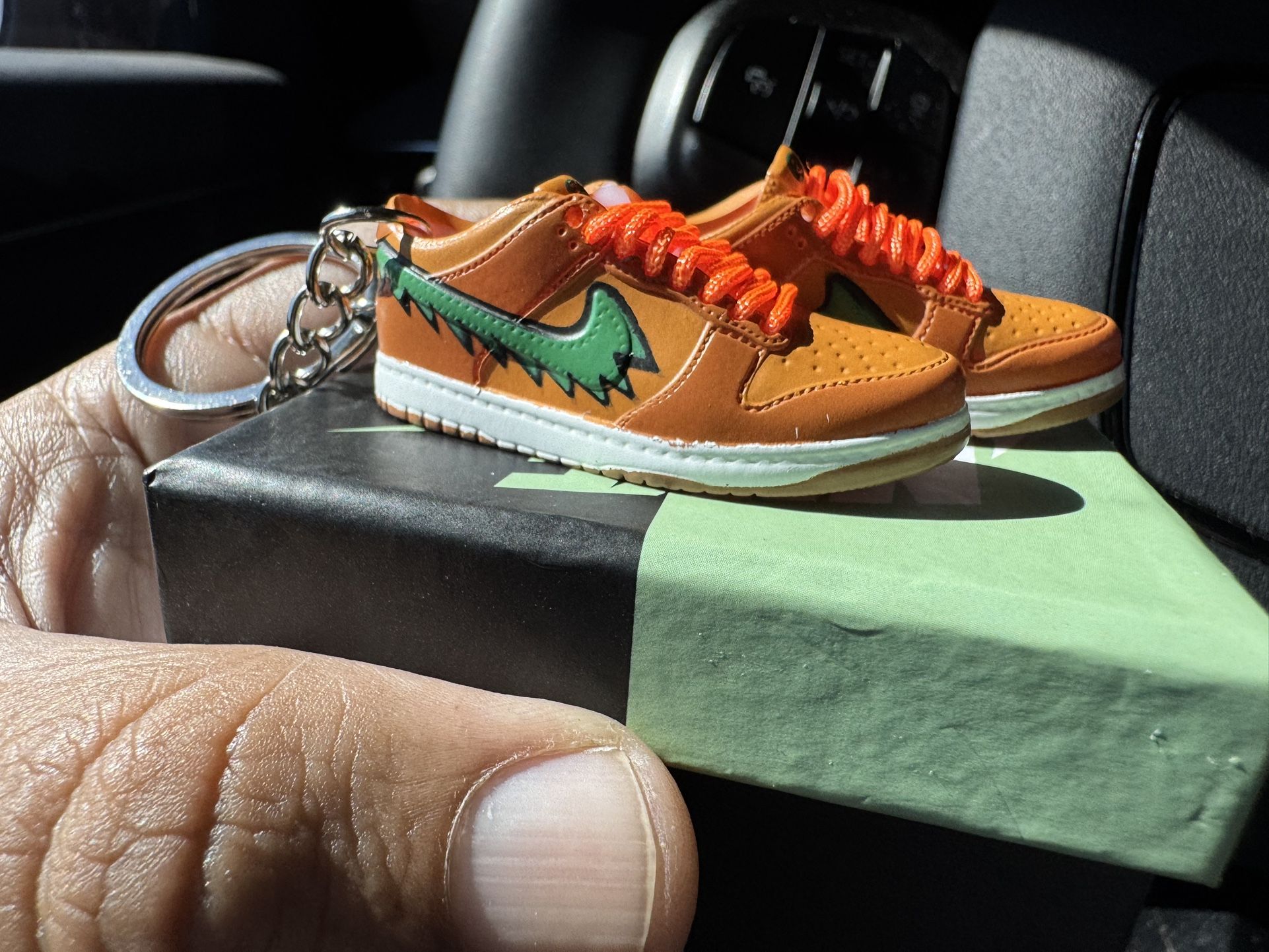 Nike Sb. Grateful Dead Keychain