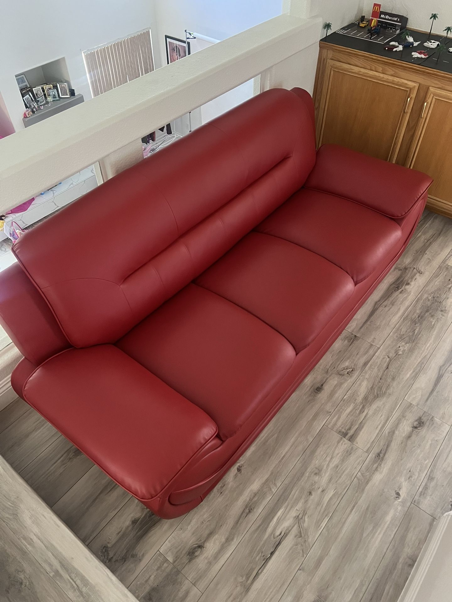 Red leather Floor couch