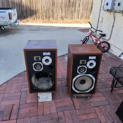 Pioneer HPM 100