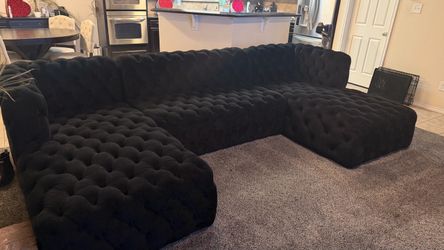 Black Tufted Velvet Sectional Sofa