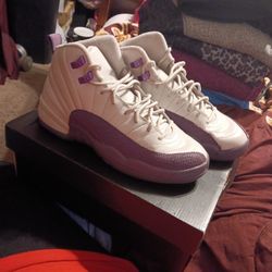 Size 7y AIR JORDAN 12 RETRO