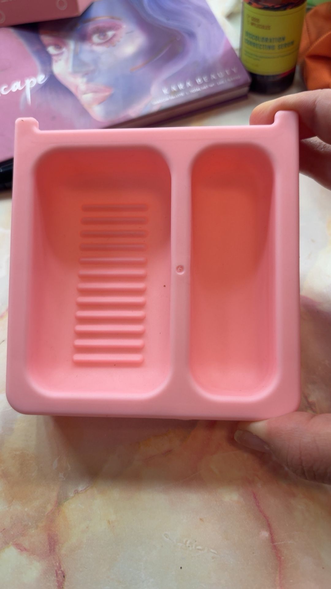 Lavadero For Makeup Brushes