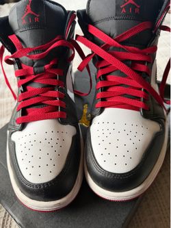 Nike Air Jordans 1MID
