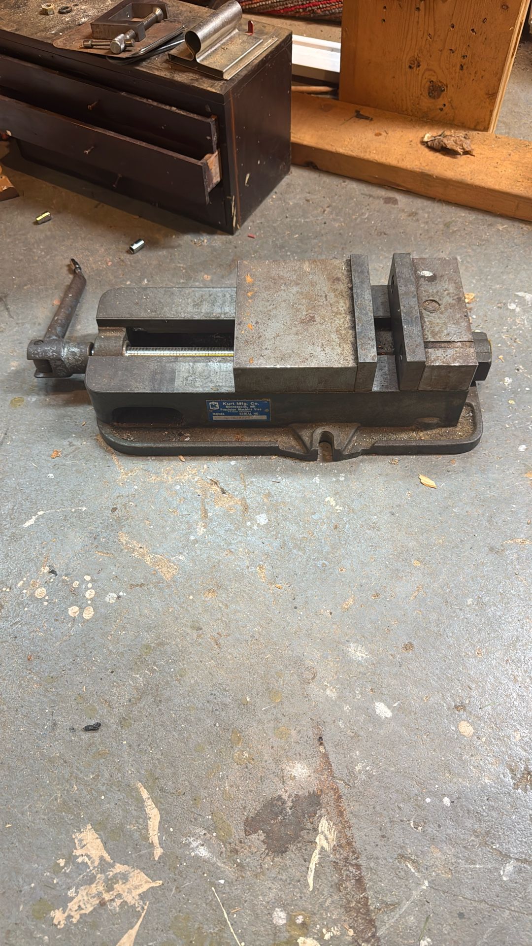 Kurt 6” Machinists Vice