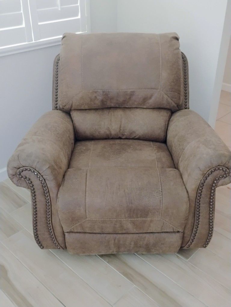 Ultra Comfortable microfiber rocker/recliner