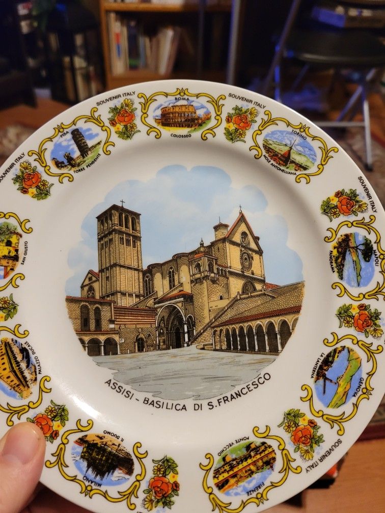 Plate -Souvenir Italy Collectors Plate