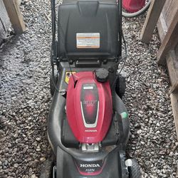 Honda GVC 170 Gas Lawn Mower 4-stroke