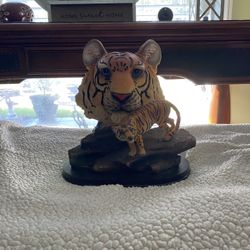 Tiger Decor