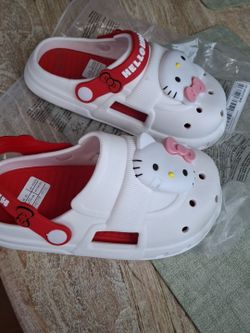Hello kitty shoes
