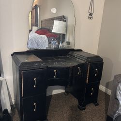 Antique Vanity With Mirror 