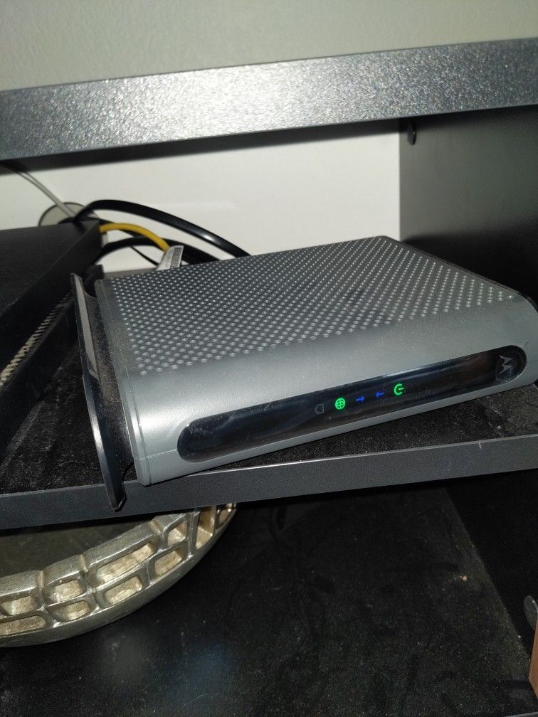 Motorola Modem DOCSIS 3.0 MB7621 (Approved For Cox)