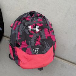 Under Armor Girls baseball/Softball Backup 