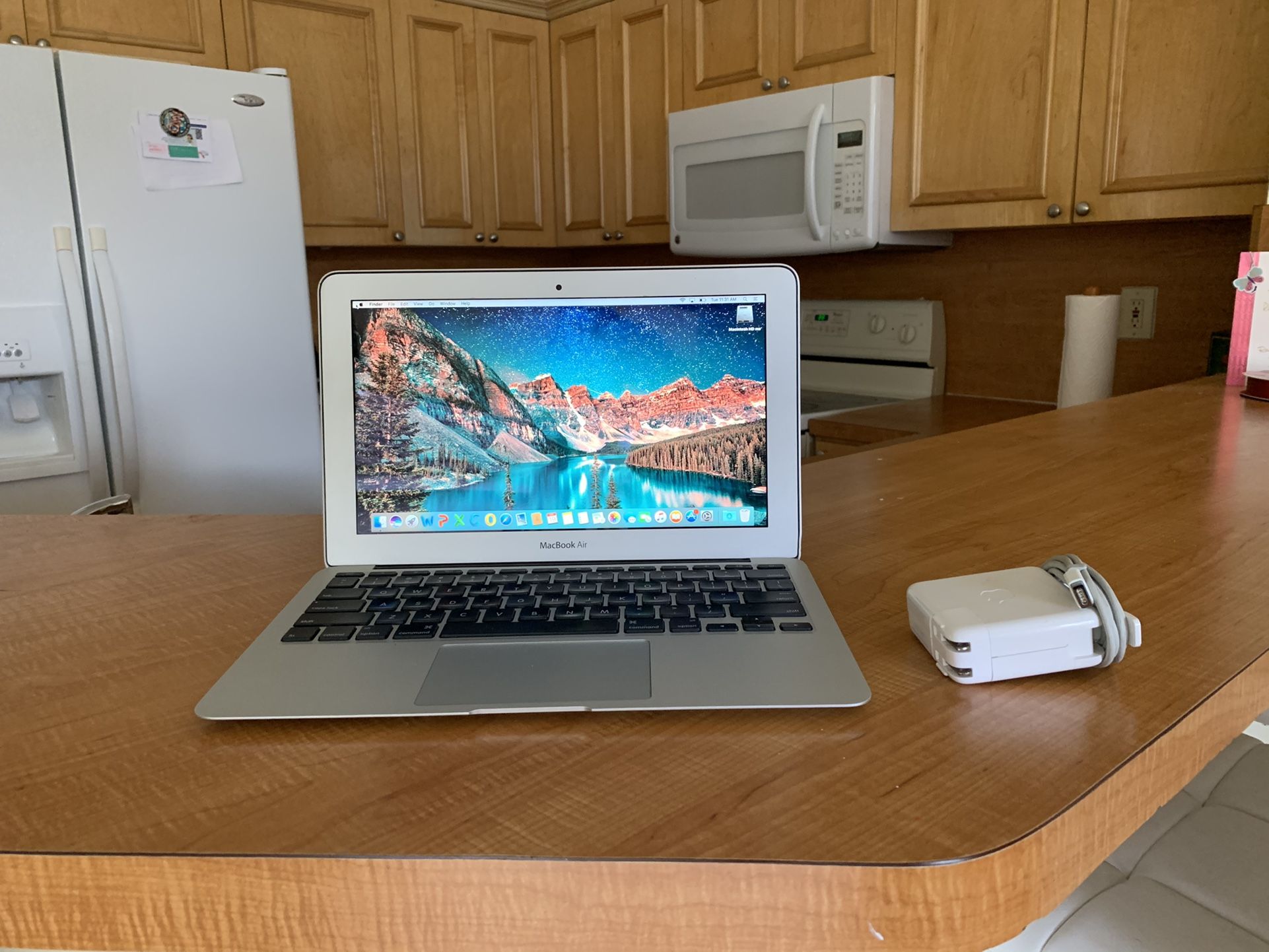 MacBook Air 11 i5