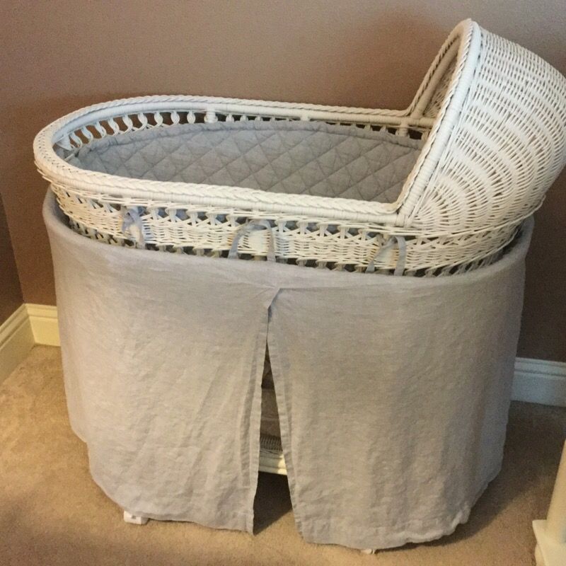 Pottery barn cheap bassinet sheets
