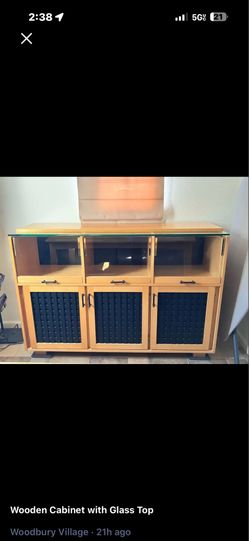 Console cabinet good condition