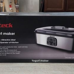 Yogurt Maker w/ 8 Glass Jars