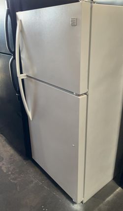 Kenmore Top Mount White Refrigerator
