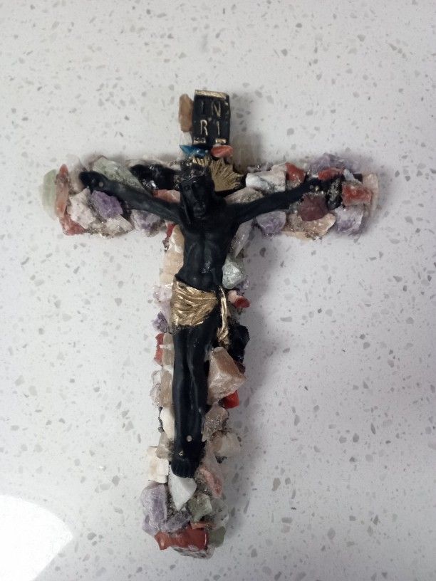 Crucifix With Quartzs
