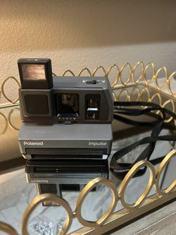 POLAROID IMPULSE CAMERA 