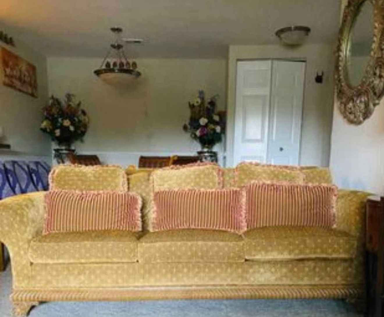 2 Piece Couch With Pillow
