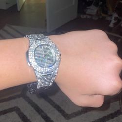 Brand New Mossaintaie Daimond Watch 