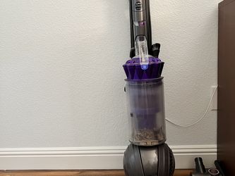 Dyson Ball Animal2 Vacuum Mint Condition