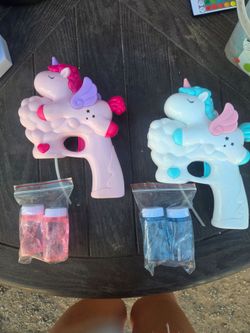 BRAND NEW Unicorn Bubble Gun Party Packs – Perfect Birthday Favors!