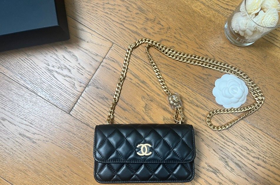 Women's Classic Diamond Pattern Crossbody Bag