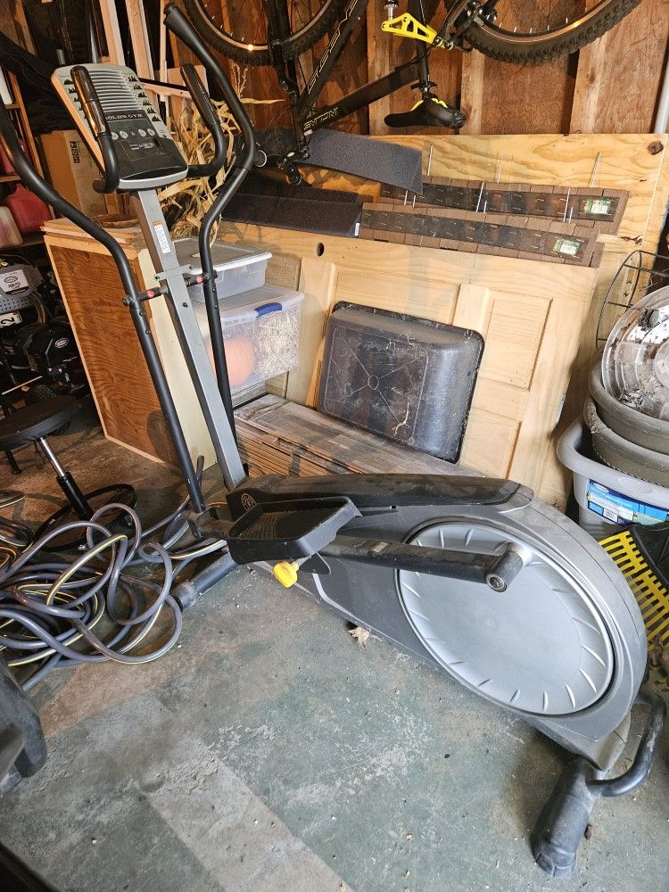 Golds Gym Eliptical Machine
